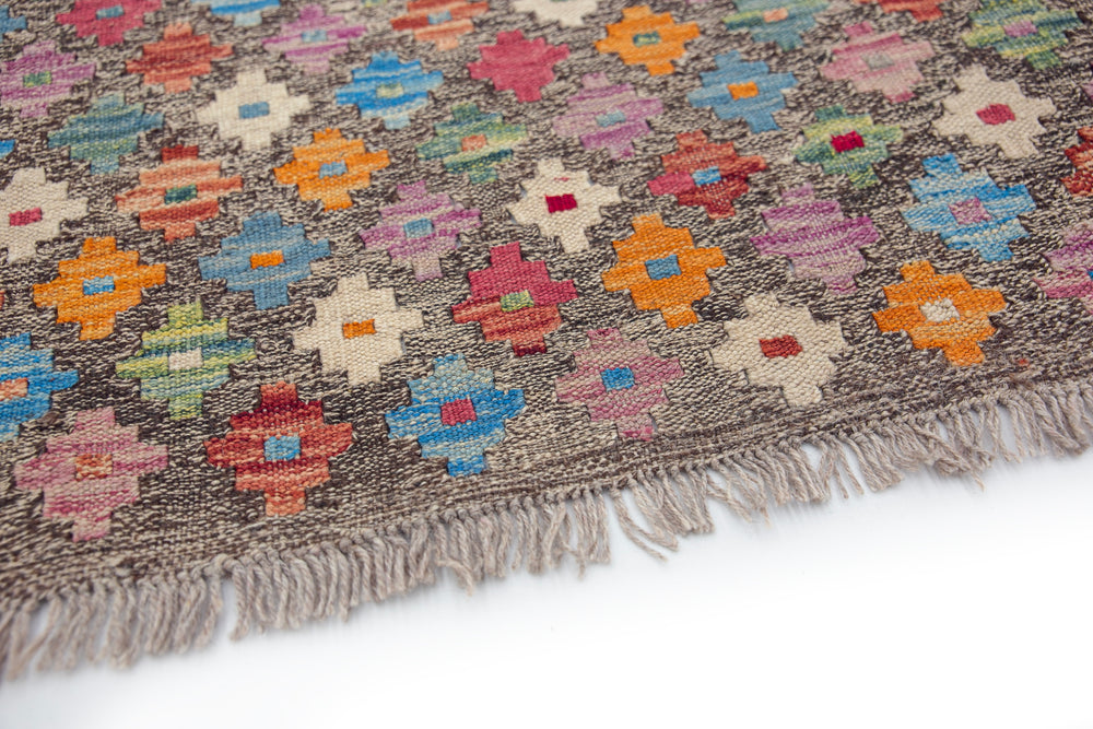 HURAM 5.9 x 4.1 ft - 181 x 128 cm