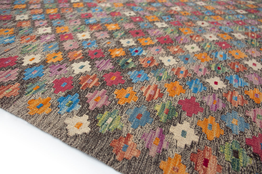 HURAM 5.9 x 4.1 ft - 181 x 128 cm