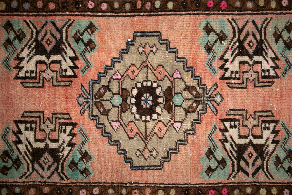 DESIREE  2.9 x 1.5 ft - 90 x 48 cm