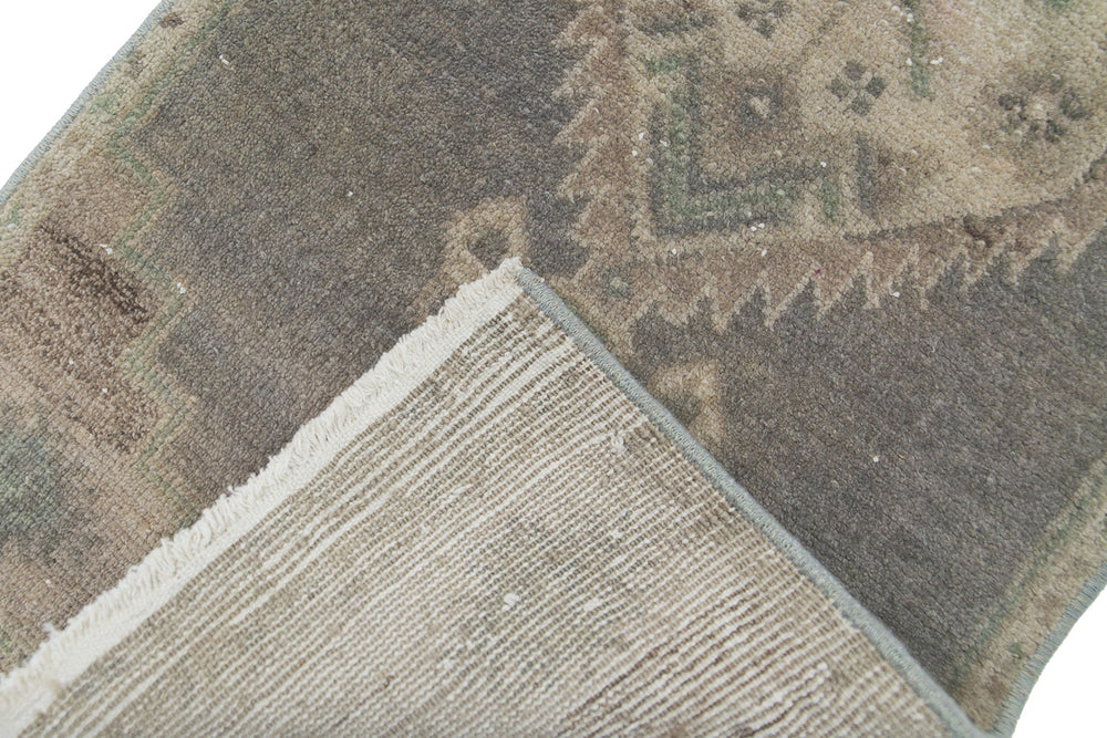 ERICA 3.2 x 1.3 ft - 98 x 40 cm